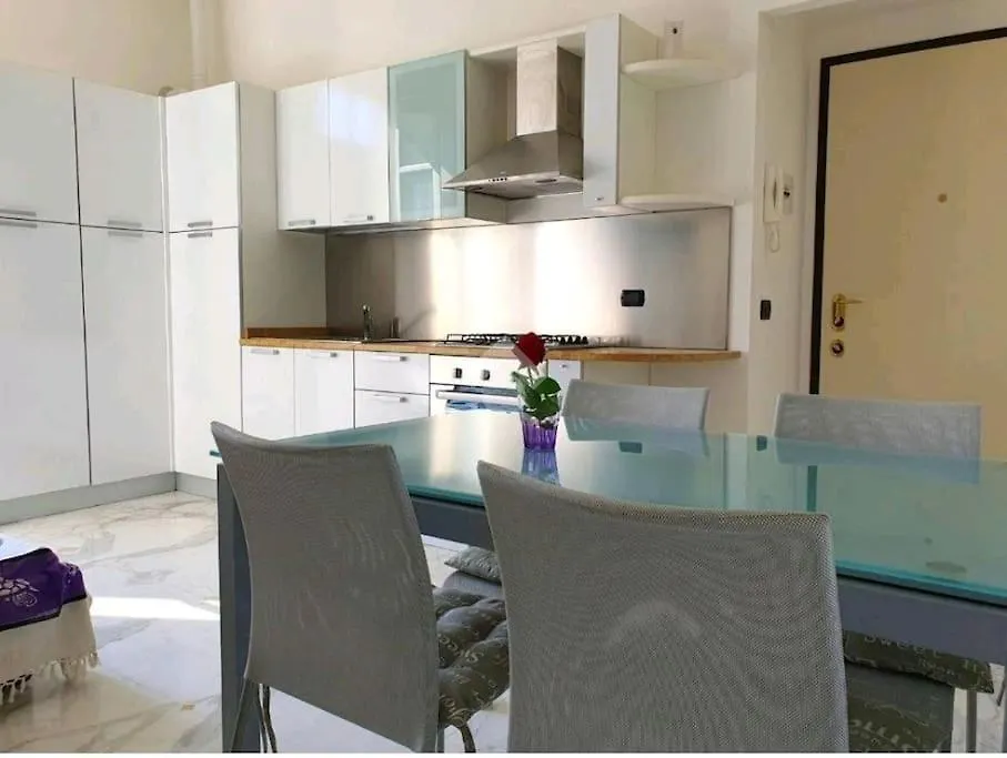 Apartment Appartamento 50 Mt Mare Con Parcheggio Riservato Riva Ligure Italy