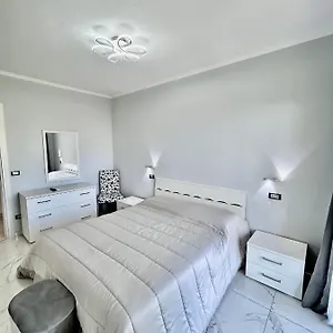 Azzurra Biricchina - Apartment